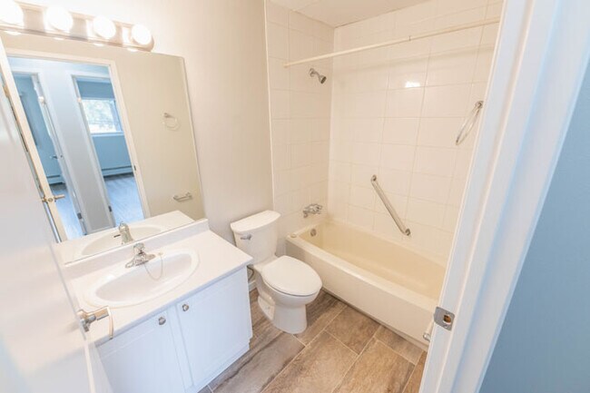 Photo du bâtiment - Midtowne Apartments