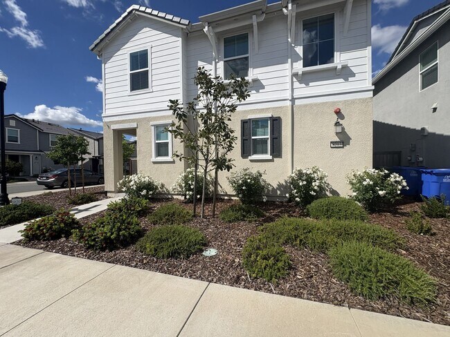 Foto del edificio - 8213 Ocho Wy