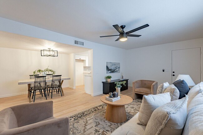 Building Photo - 2nd floor unit with all the upgrades!