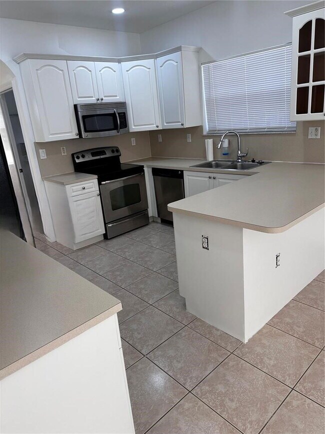 Foto del edificio - Southwest 159th Avenue, Miami, FL 33185 - 3 BR 2.5 BA house