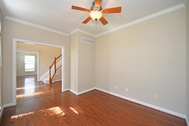 Building Photo - 7645 Lilac Vista Dr