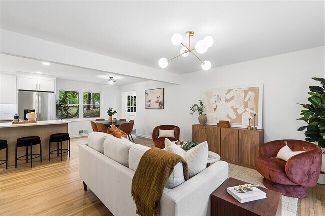 Building Photo - 1303 Faraday Pl