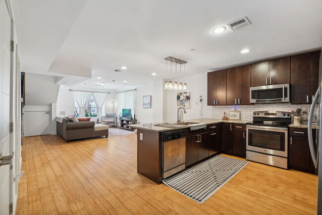 Building Photo - 3863 Terrace St
