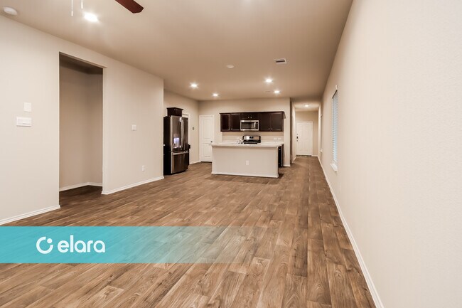 Foto del edificio - 2438 HARTSEL FOREST TRL