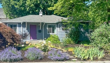 Building Photo - 30 SW 131st Ave