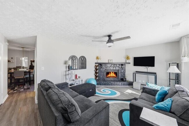 Building Photo - 3682 Stephanie Ct