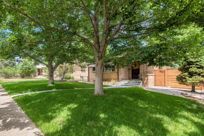 Foto del edificio - 3 Bed Home Walking Distance to Sloans Lake! Available NOW!