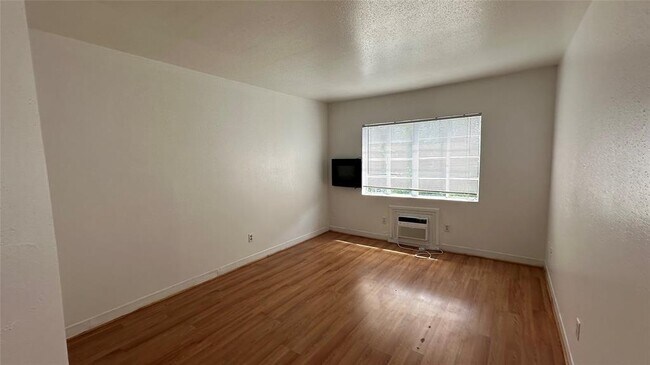 Foto del edificio - 5611 Jackson St