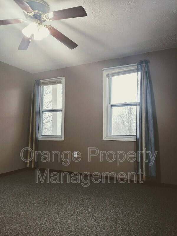 Foto del edificio - 2402 S 18th St