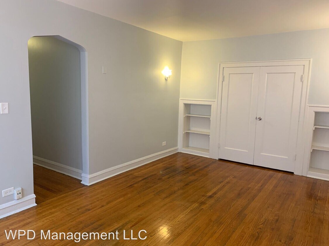 Foto principal - 7945 S Langley Ave