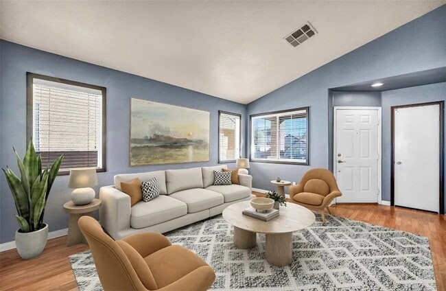 Building Photo - Colorful Pines Avenue