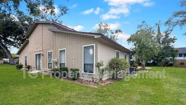 Building Photo - 217 Loring Ct