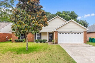 Building Photo - 4519 Parkwood Ln