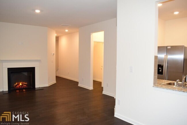 Foto del edificio - 60 Chastain Cir
