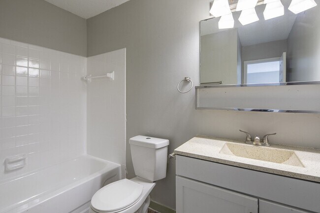 Foto del edificio - Clay Landings Apartments