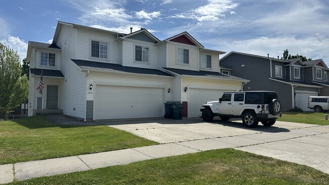 Building Photo - 1374 Kaleigh Ct
