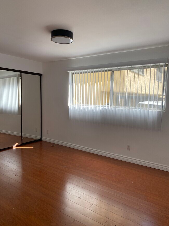 Bedroom 2 - 4431 Finley Ave