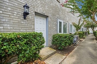 Building Photo - 7743 Cambridge St