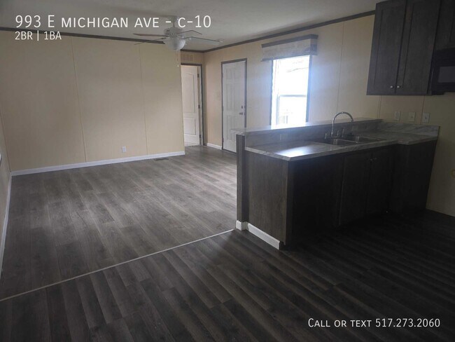 Building Photo - 993 E Michigan Ave