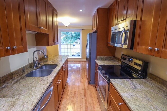 Photo - 4530 Airlie Way Townhome