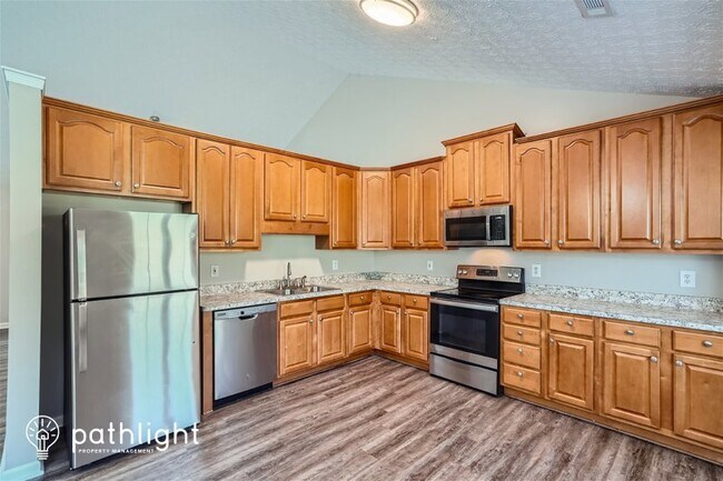 Building Photo - 170 Long Creek Dr