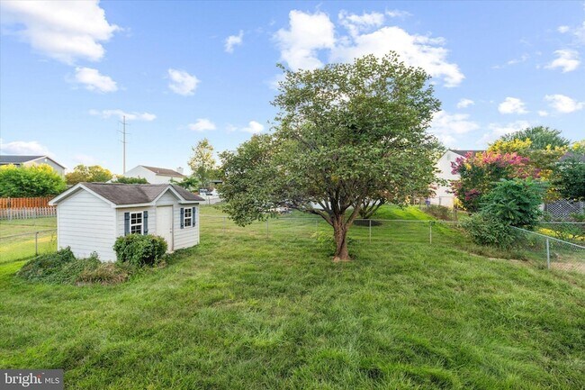 Foto del edificio - 841 Briar Ct