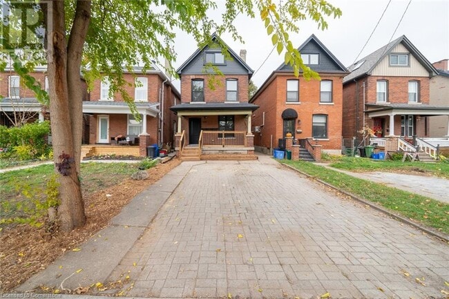 Building Photo - 105 Aikman Ave