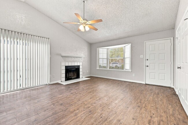 Foto del edificio - 3BR/2.0BA Single Family - Dallas