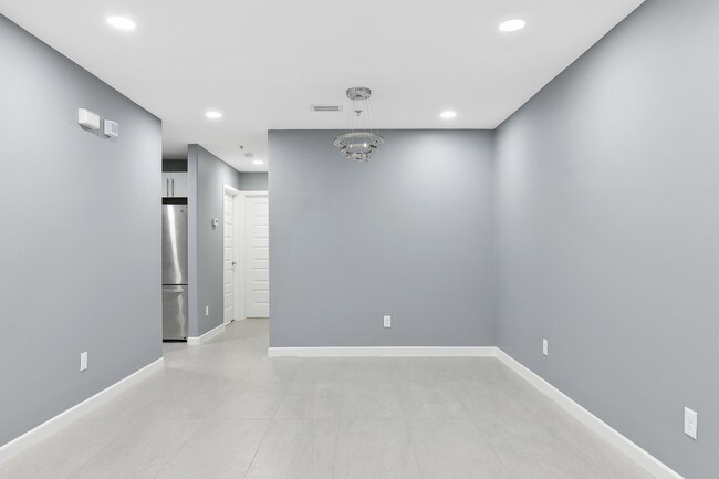 Foto del edificio - 1421 W Harrison Ave
