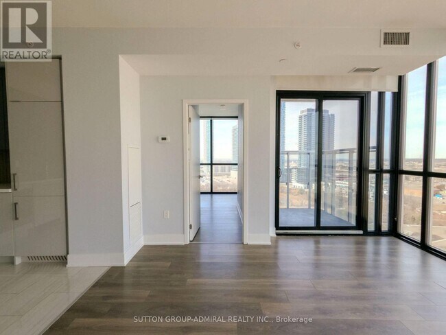 Building Photo - 2908 Hwy 7