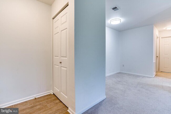 Foto del edificio - 9552 Cannoneer Ct