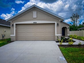 Building Photo - 3669 Sagefield Dr