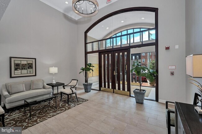 Foto del edificio - 800 S St Asaph St