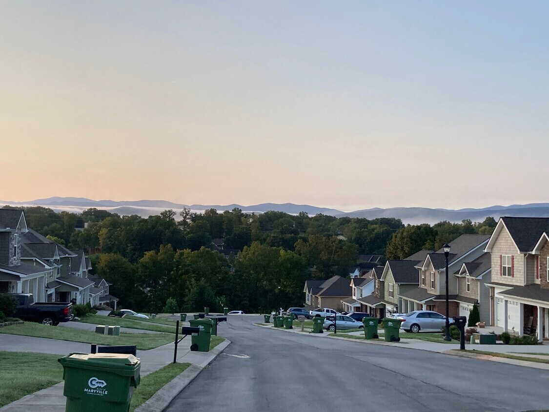 1014 Brooklyn Ln, Maryville, TN 37804 House Rental in Maryville, TN