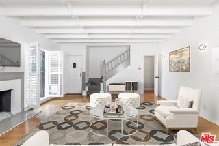 Foto del edificio - 329 N Swall Dr