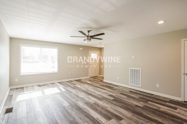 Foto del edificio - NEW LOWER RENTAL RATE LEASING SPECIAL: Rec...