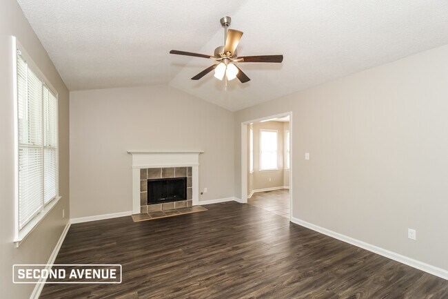 Foto del edificio - 312 Wesley Mill Pl