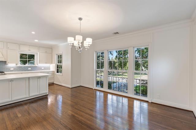 Foto del edificio - 4201 University Blvd