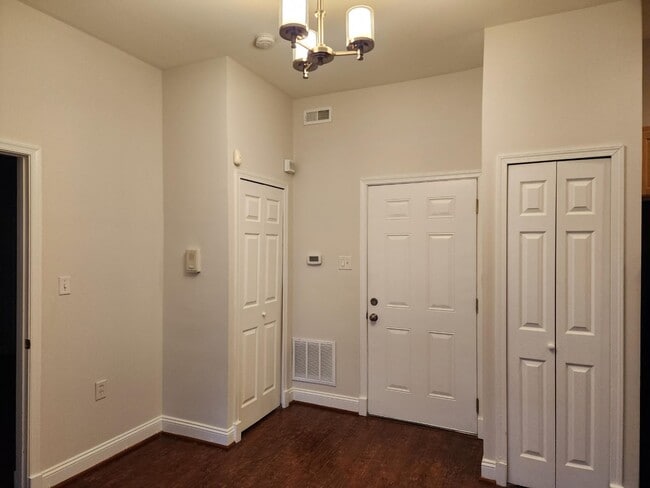 Entry - 500 Florida Ave NW
