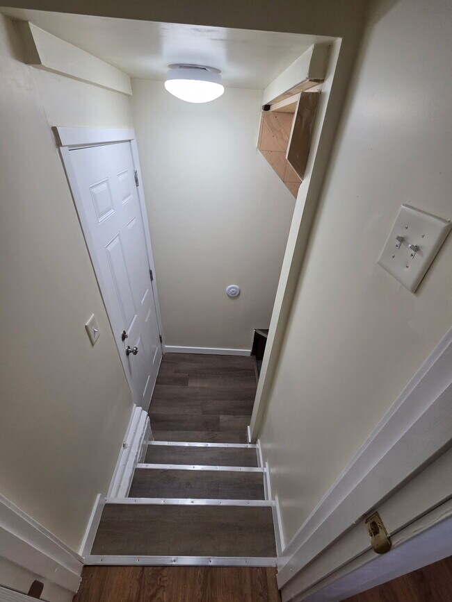 Foto del edificio - 1030 E 6th Ave