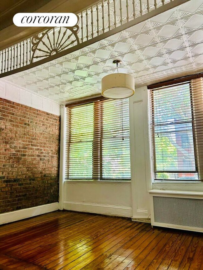 Building Photo - 78 Vanderbilt Ave