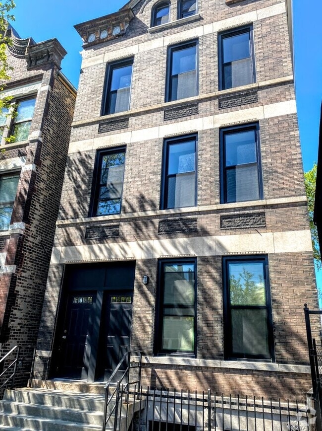 Building Photo - 1726 W 19th St