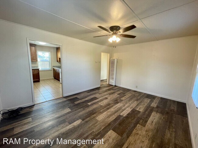 Foto del edificio - 2 br, 1 bath House - 11 Valaire Dr
