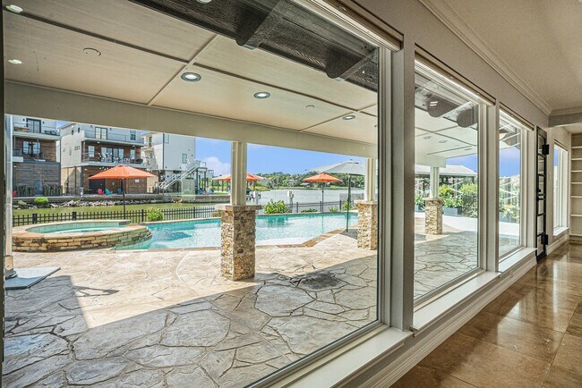 Foto del edificio - 107 Cedar Ln