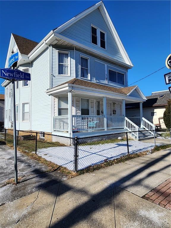 Primary Photo - 147 Newfield Ave