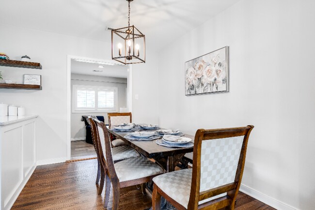 Foto del edificio - 1205 Blue Jay Ln