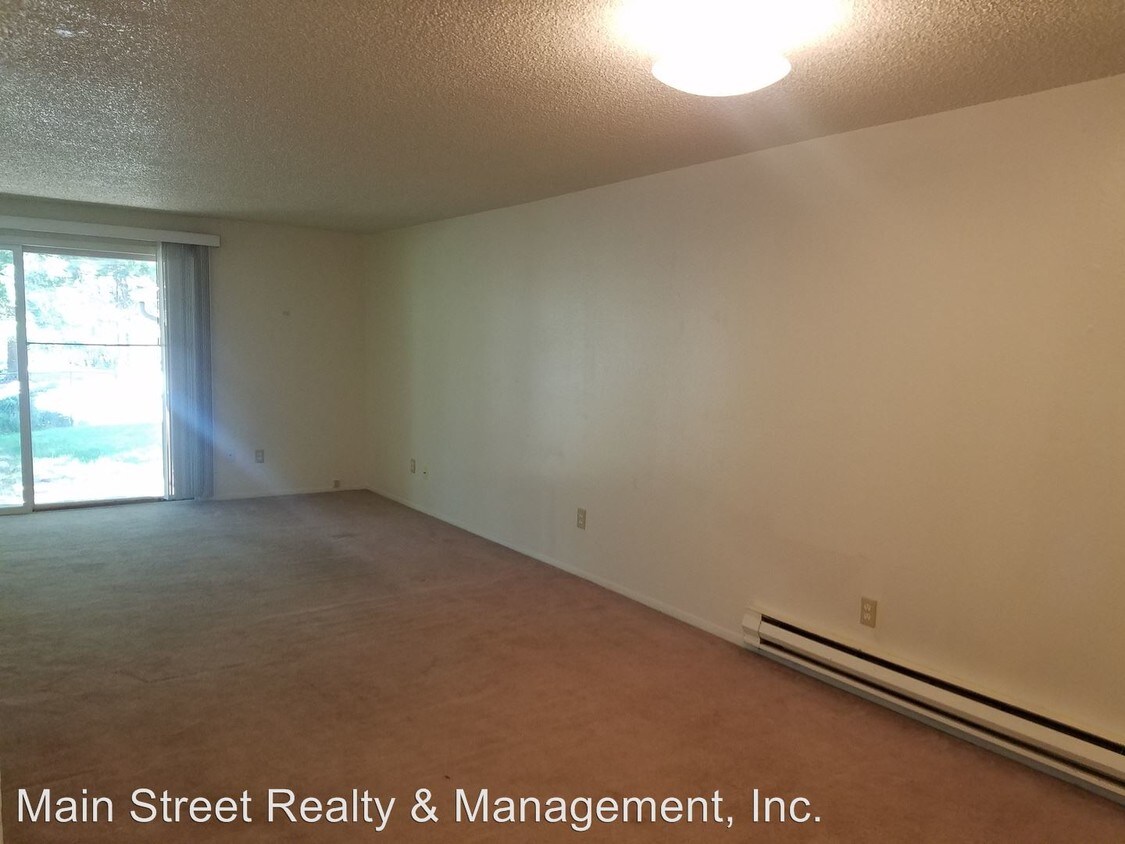 Building Photo - 5002 S 58th St