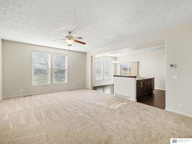 Foto del edificio - 16559 Dora Hamann Pkwy