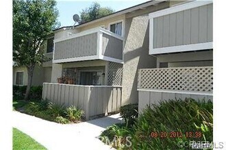 Building Photo - 8552 Belmont St
