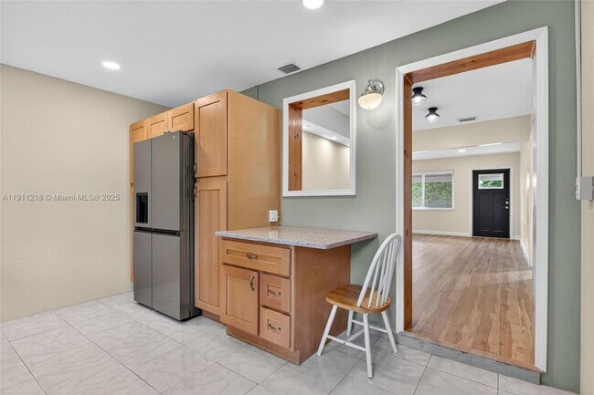 Photo - 4820 NE 1st Terrace House